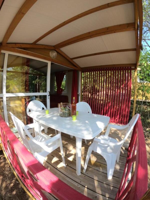 Camping Maeva Escapades Au P'Tit Bonheur Peyrillac-et-Millac Extérieur photo